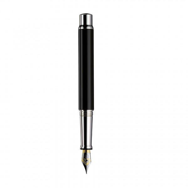 DESIGN 04 | Fountain pen BLACK-lacquered with platinum-plated parts